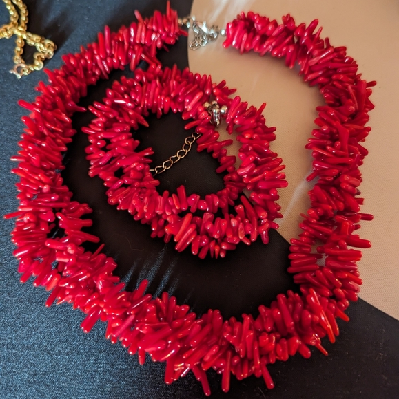 Red coral necklace and bracelet set - Picture 1 of 2